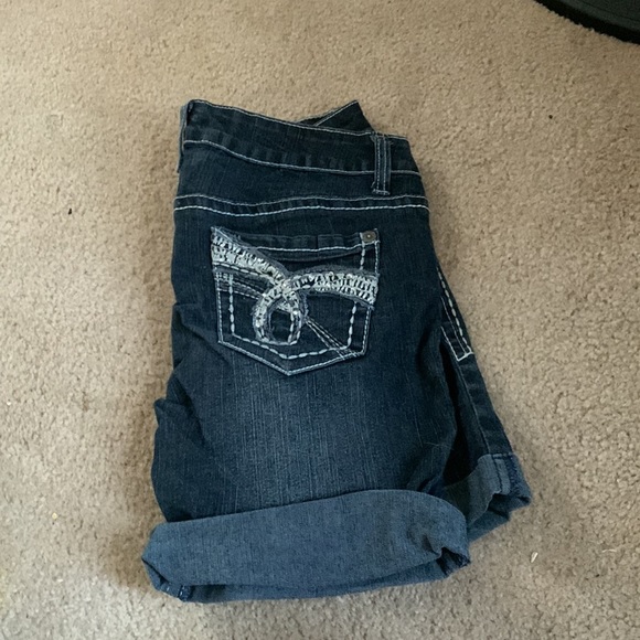 Jean shorts - Picture 2 of 3